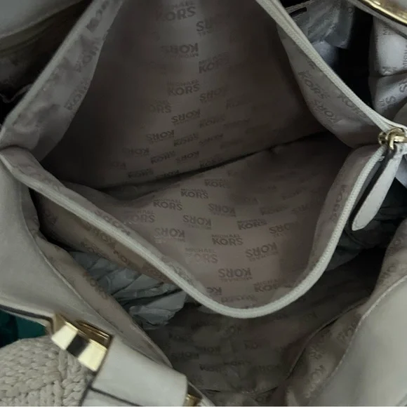 Michael Kors East West Fulton pebbled leather tote - Picture 6 of 13